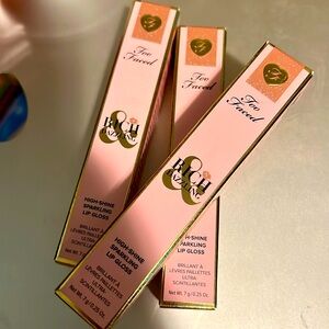 Too Faced Rich & Dazzling High-shine Sparkling Lip Gloss - color Sunset Crush